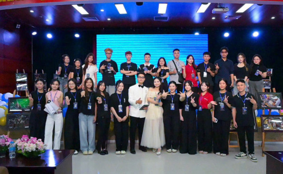 Đằng sau sự kiện V-CREATION 2026: Dấu ấn từ Ê-kip “ Thực chiến” trẻ