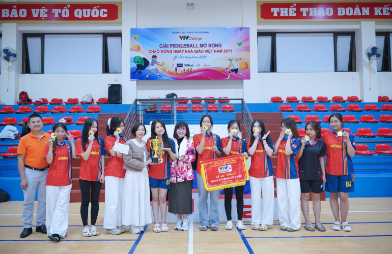 Bế mạc Giải thể thao HSSV: Sân chơi ý nghĩa trong tháng Hiến chương Nhà giáo