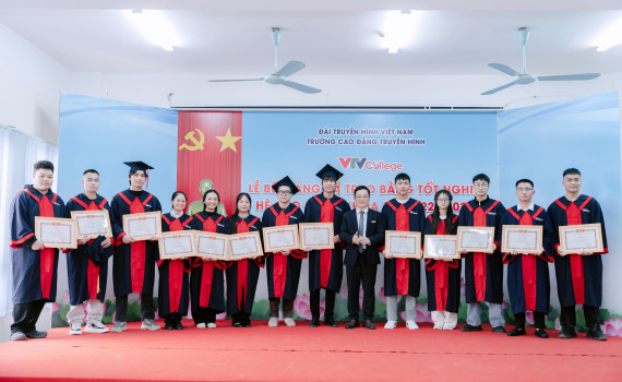 VTV College: Lễ bế giảng và trao bằng tốt nghiệp  hệ cao đẳng chính quy khóa 18, niên khóa 2022-2025