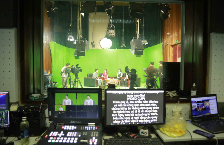 Phóng sự ảnh: Các giai đoạn lịch sử của Trường Cao đẳng Truyền hình (2005 đến nay)