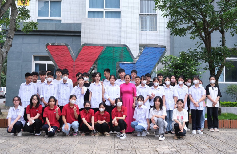 VTV College: Cảm xúc trong ngày tựu trường hệ Trung cấp - THPT khóa 6