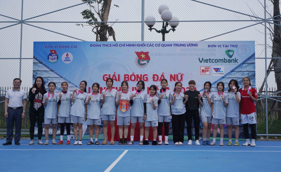 Chung kết giải bóng đá: Nữ sinh trường Cao đẳng Truyền hình góp phần giành giải Á quân