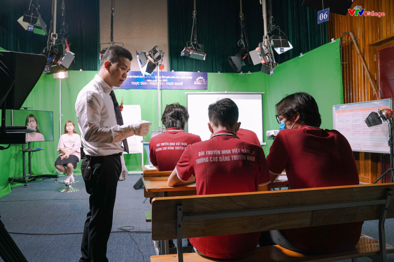 7. Năm 2021_ Hội giảng nhà giáo giáo dục nghề nghiệp toàn quốc Đặng Đức Thành Giải Khuyến khích