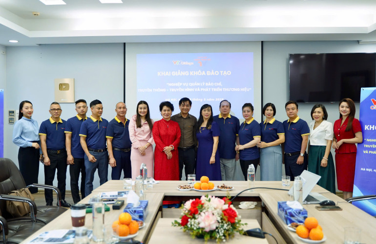 Khai giảng Khóa 4: “Nghiệp vụ Quản lý Báo chí – Truyền thông – Truyền hình và Phát triển Thương hiệu”