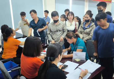 VTV College: Đón tiếp học sinh hệ Trung cấp - THPT đợt 2 - Phụ huynh an tâm, học sinh hào hứng