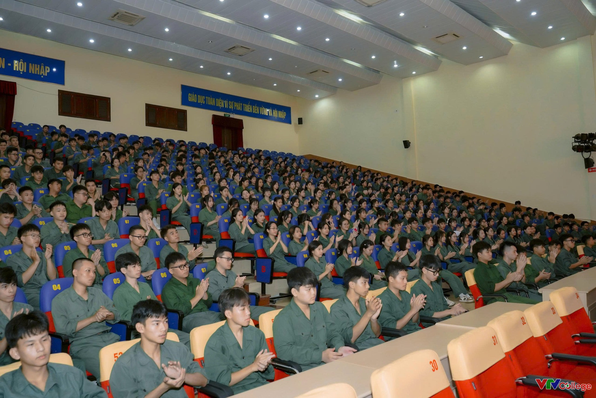 Học kỳ quân đội 3