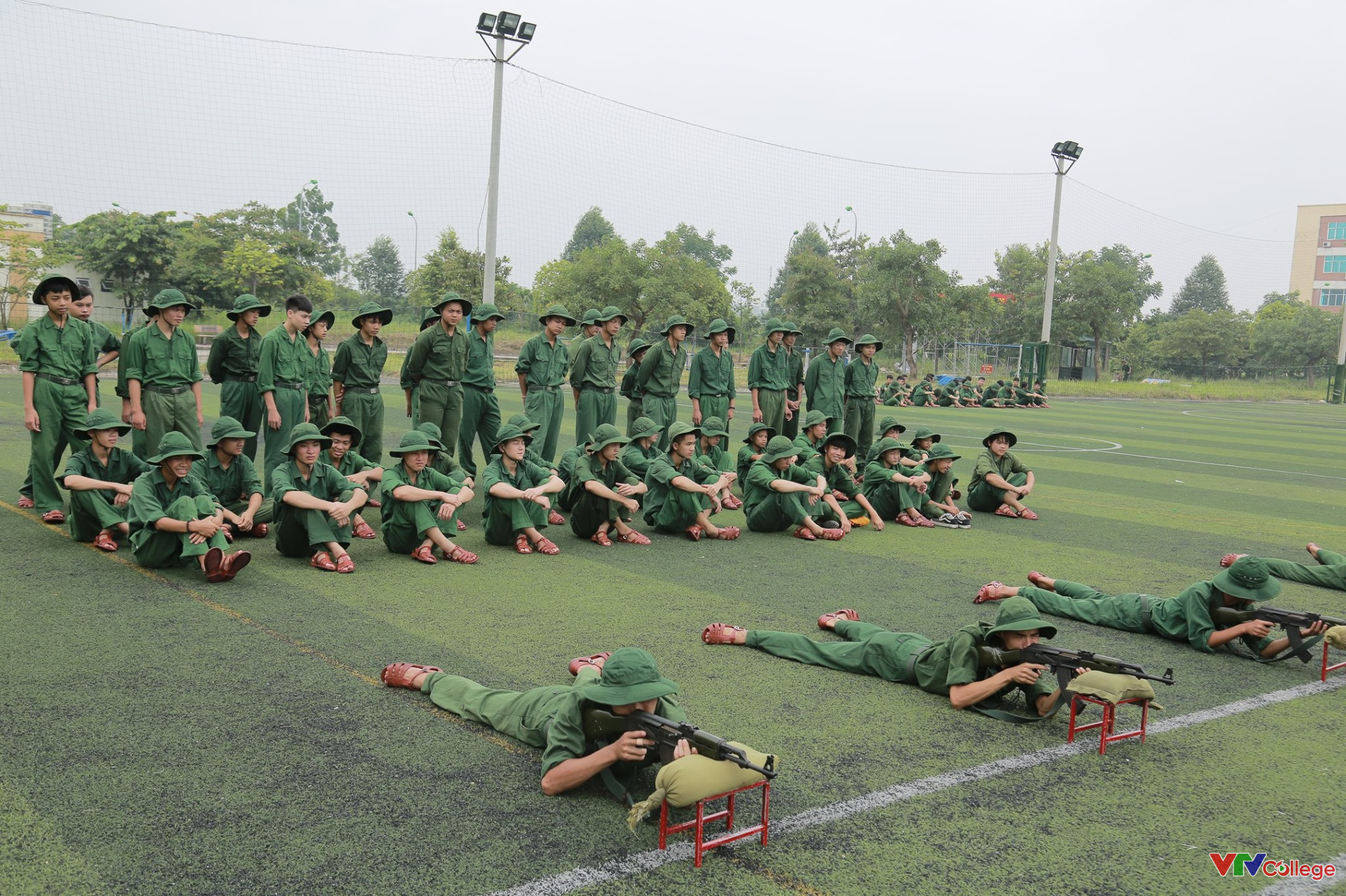 Học kỳ quân đội 4