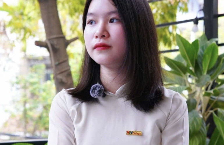Nguyễn Mai Lan – Từ một cô gái rụt rè đến biểu tượng của sinh viên báo chí
