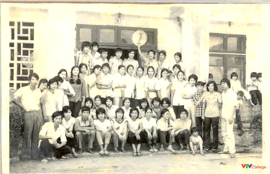 Lớp Biên tập 1B khóa 1984-1987.