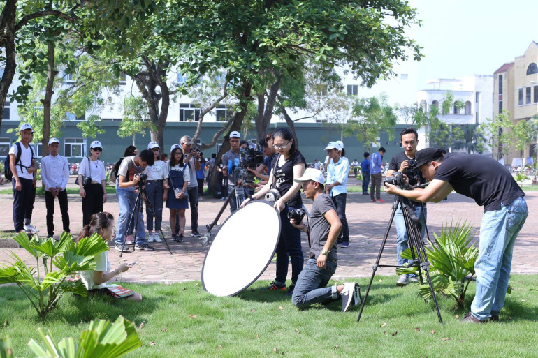 SV thực hành sản xuất chương trình tại trường