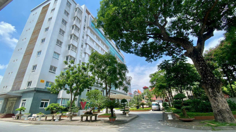 Toàn cảnh nhà 9 tầng