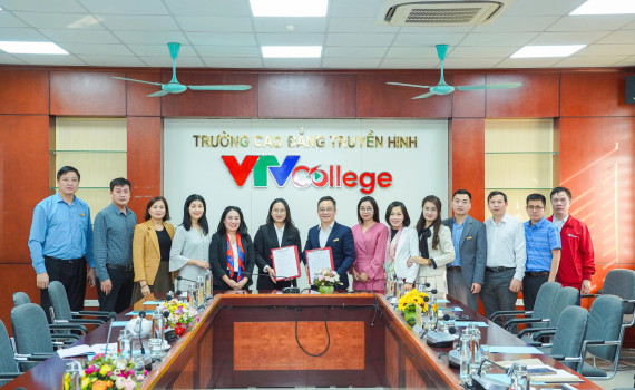 Trường Cao đẳng Truyền hình ký kết hợp tác Công ty Công thức Việt: Đẩy mạnh ứng dụng AI trong đào tạo và sản xuất